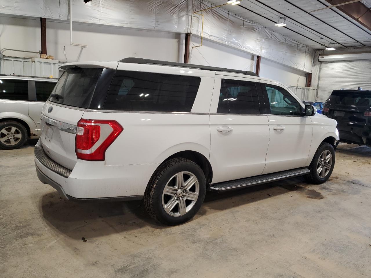 2019 FORD EXPEDITION - Фото 3