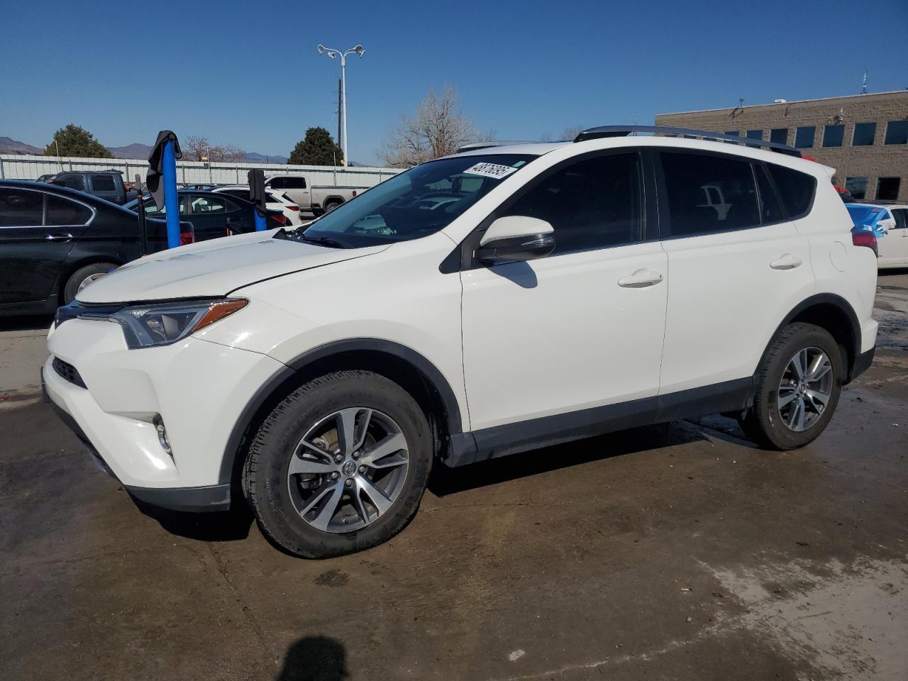 2017 TOYOTA RAV4 XLE