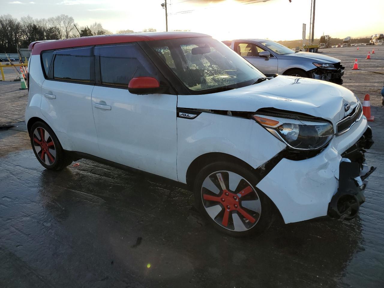 2016 KIA SOUL + - Фото 4