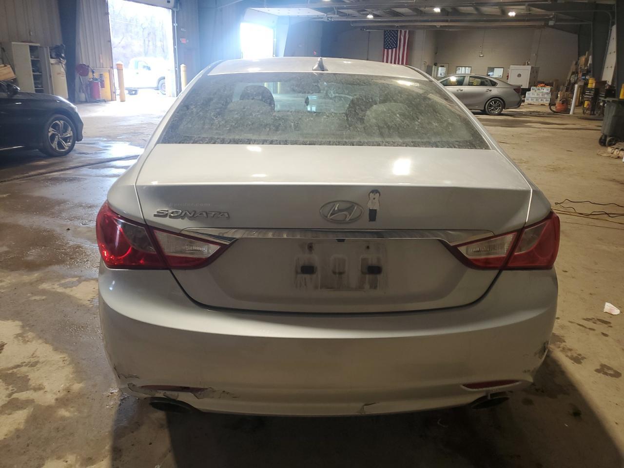 2013 HYUNDAI SONATA SE - Фото 6