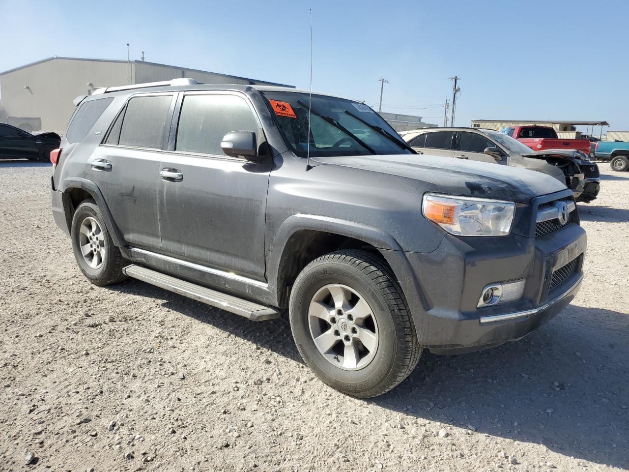 2011 TOYOTA 4RUNNER SR - Image 4