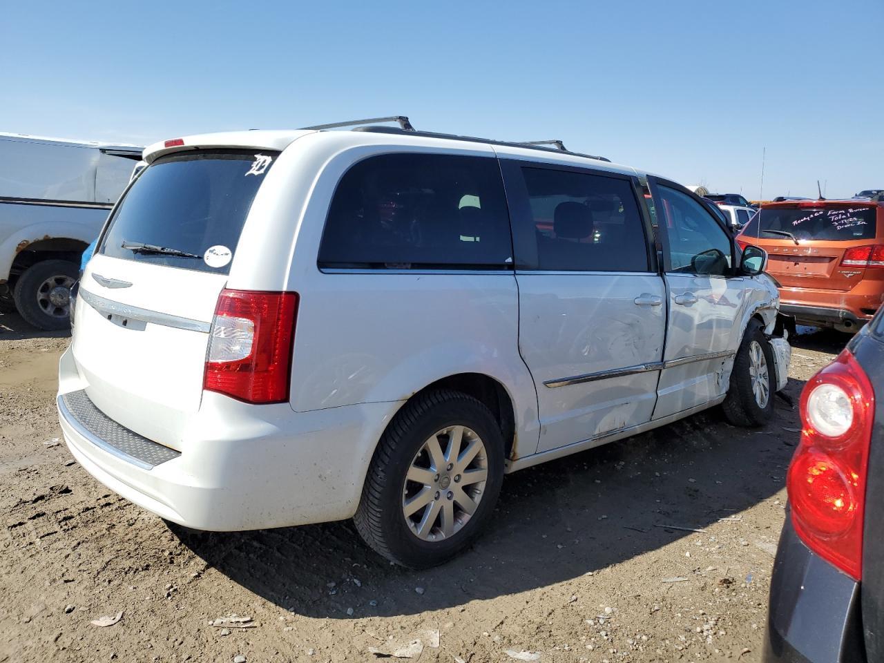 2014 CHRYSLER TOWN & COU - Фото 3