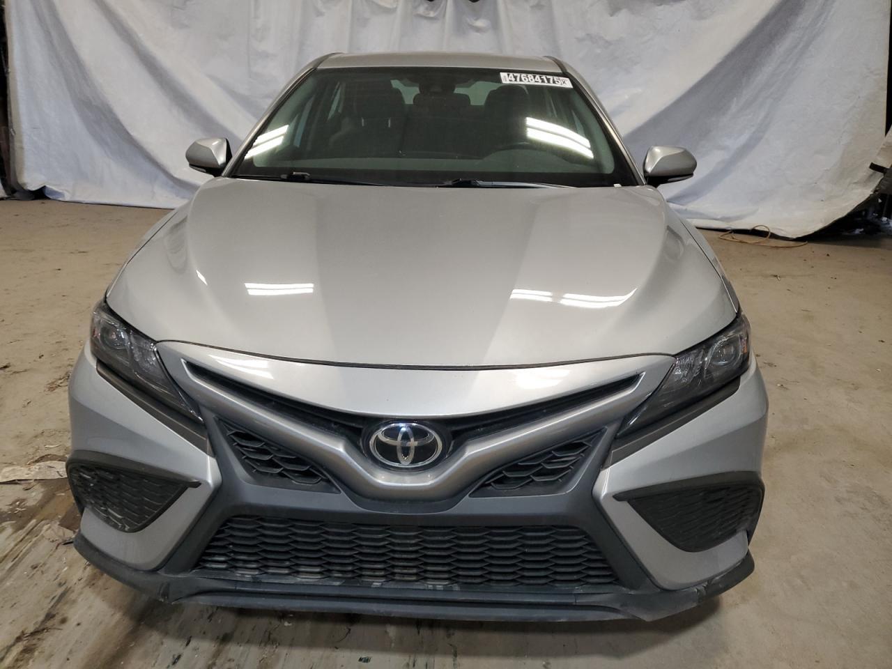 2021 TOYOTA CAMRY SE - Image 5