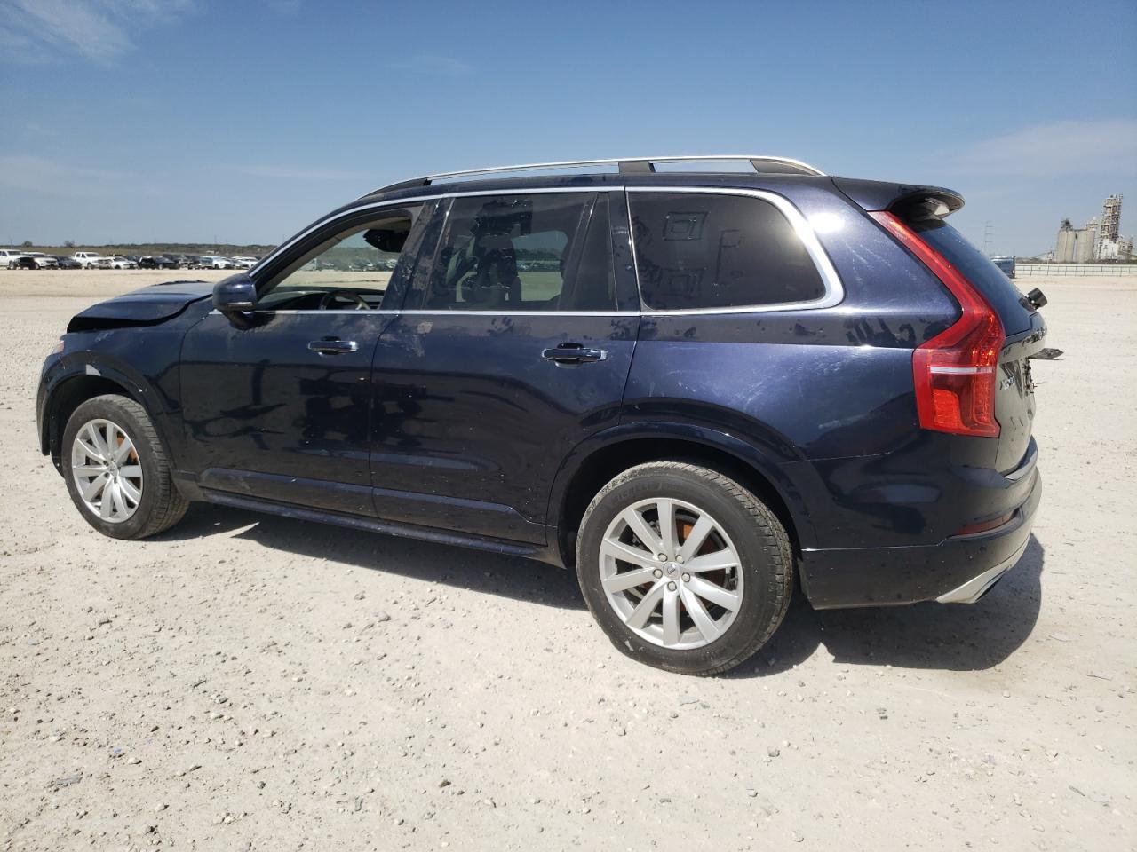 2016 VOLVO XC90 T6 - Фото 2