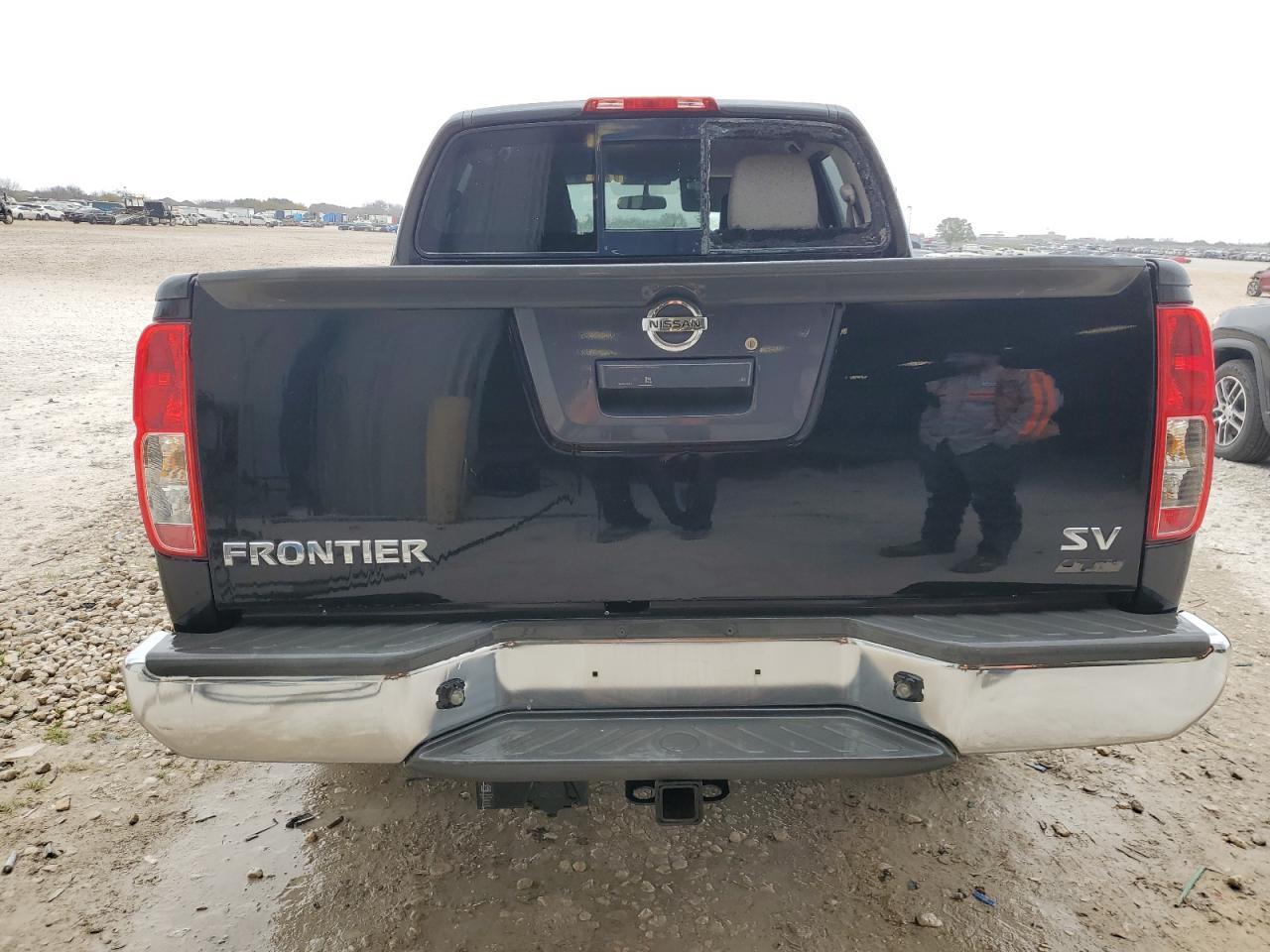 2017 NISSAN FRONTIER S - Фото 6