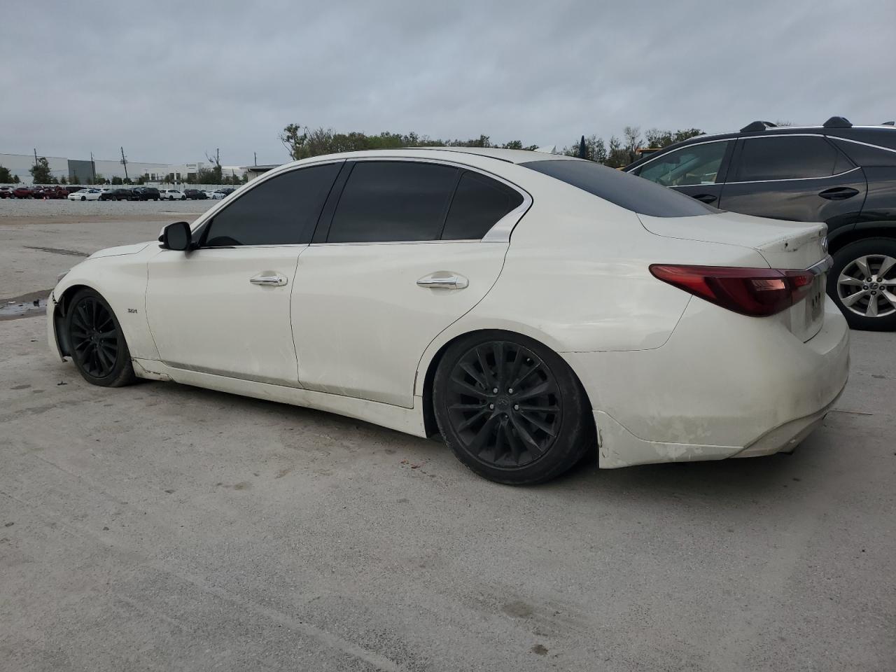 2019 INFINITI Q50 LUXE - Фото 2