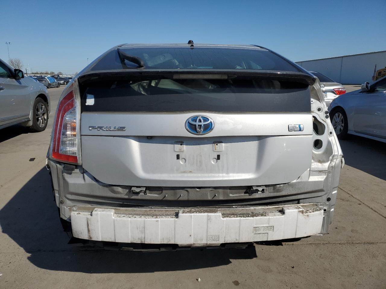 2015 TOYOTA PRIUS - Фото 6