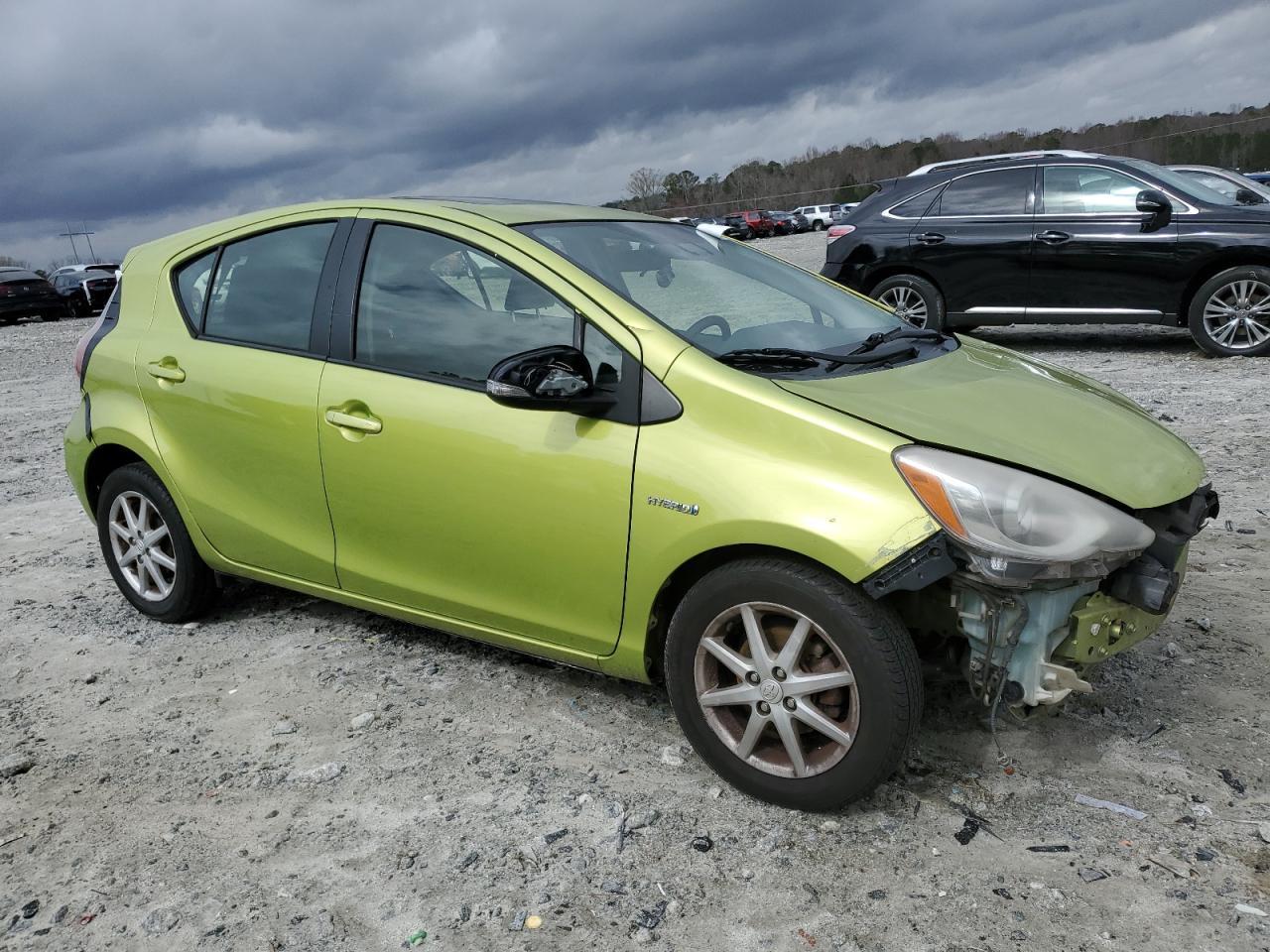 2016 TOYOTA PRIUS C - Фото 4