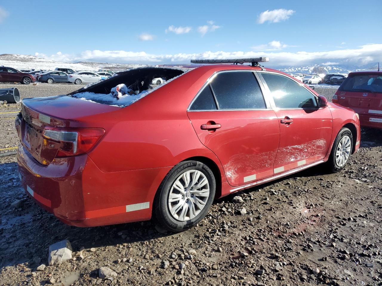 2013 TOYOTA CAMRY L - Фото 3