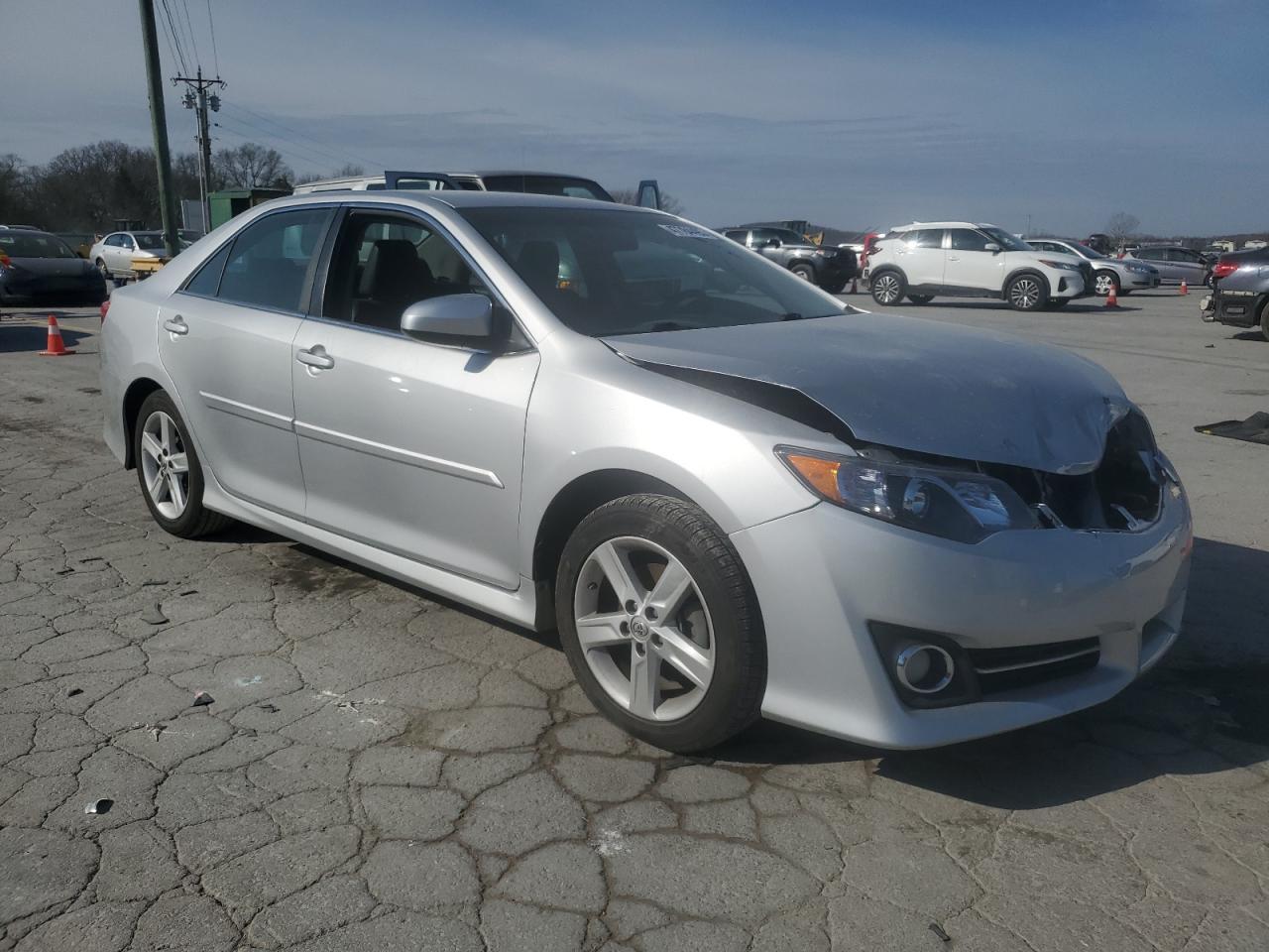 2014 TOYOTA CAMRY L - Фото 4