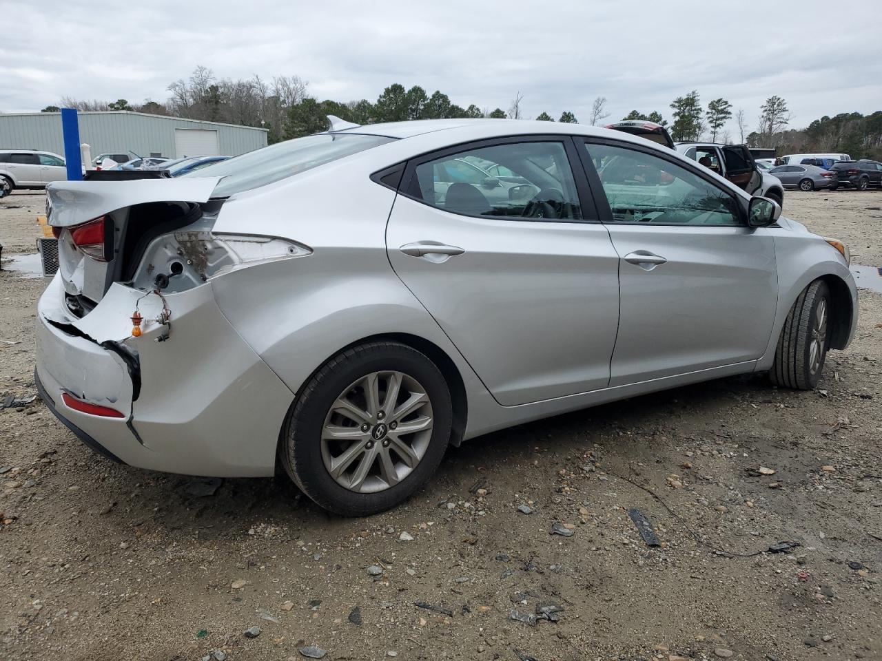 2014 HYUNDAI ELANTRA SE - Image 3