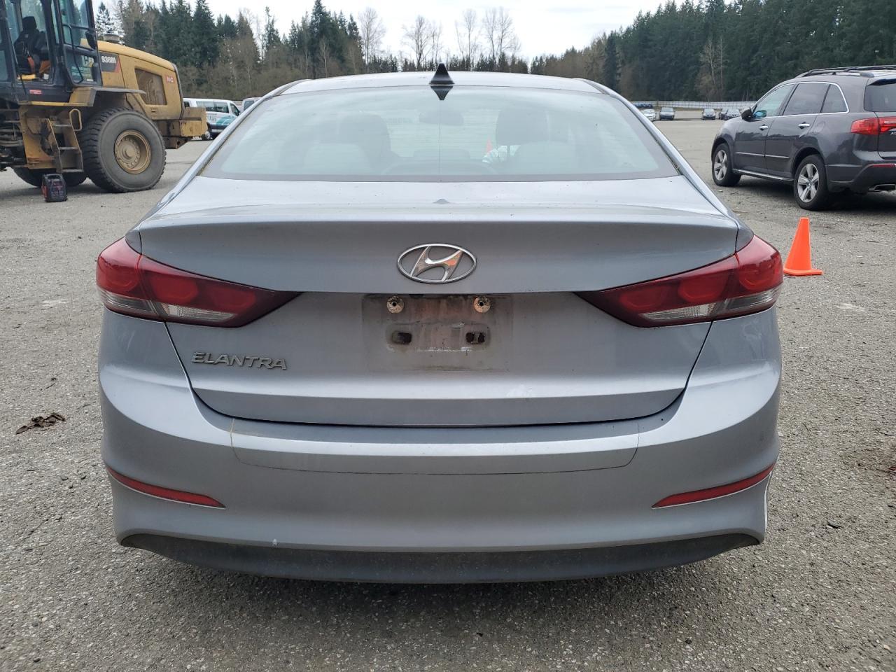2017 HYUNDAI ELANTRA SE - Image 6