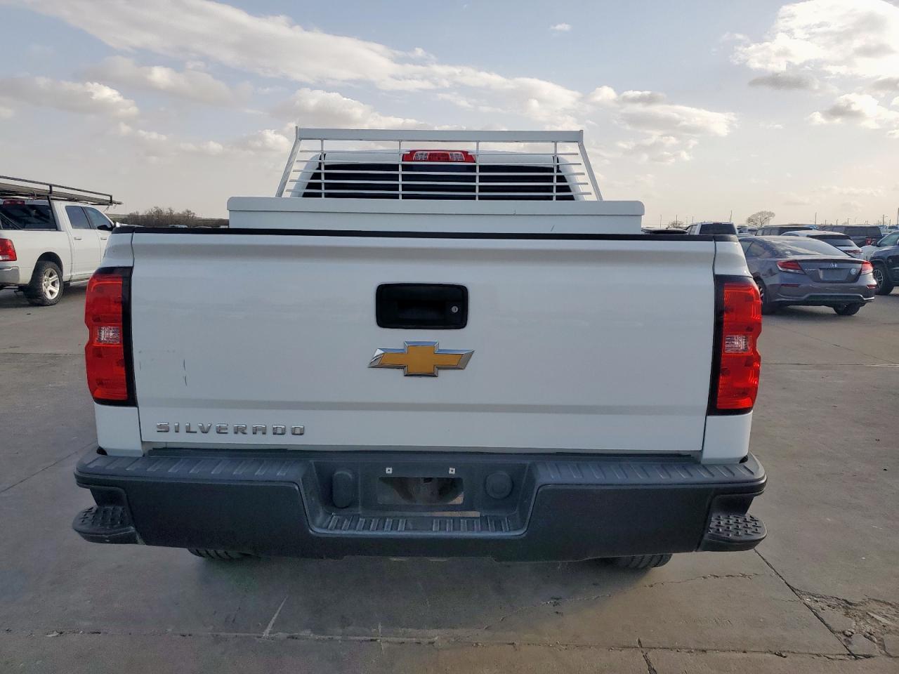 2017 CHEVROLET SILVERADO - Image 6