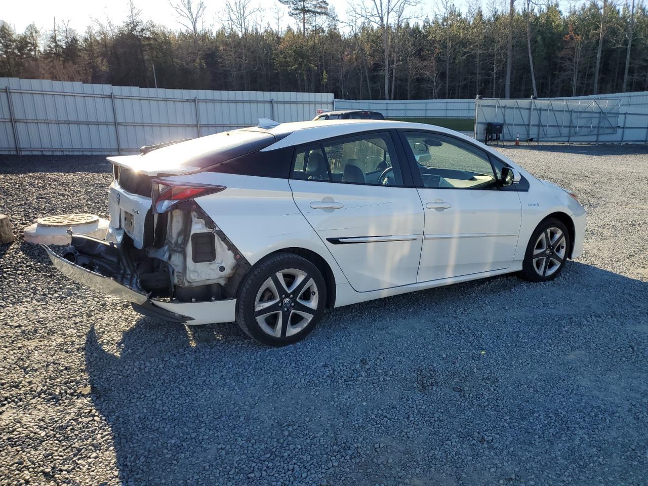 2016 TOYOTA PRIUS - Image 3
