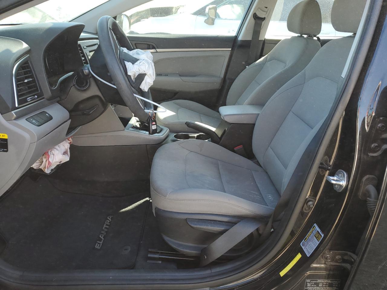 2018 HYUNDAI ELANTRA SE - Фото 7