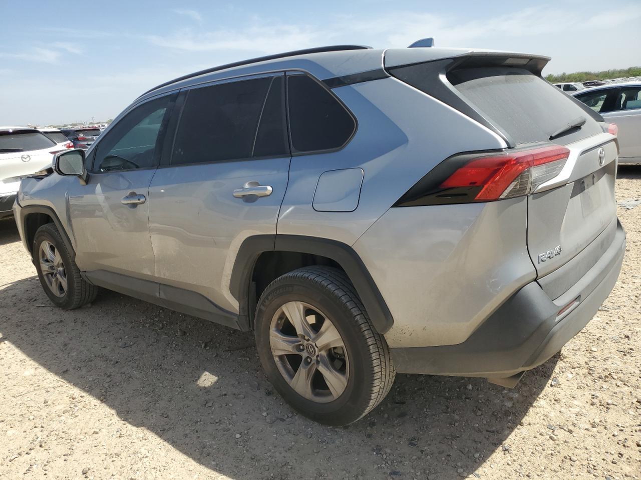 2020 TOYOTA RAV4 XLE - Image 2