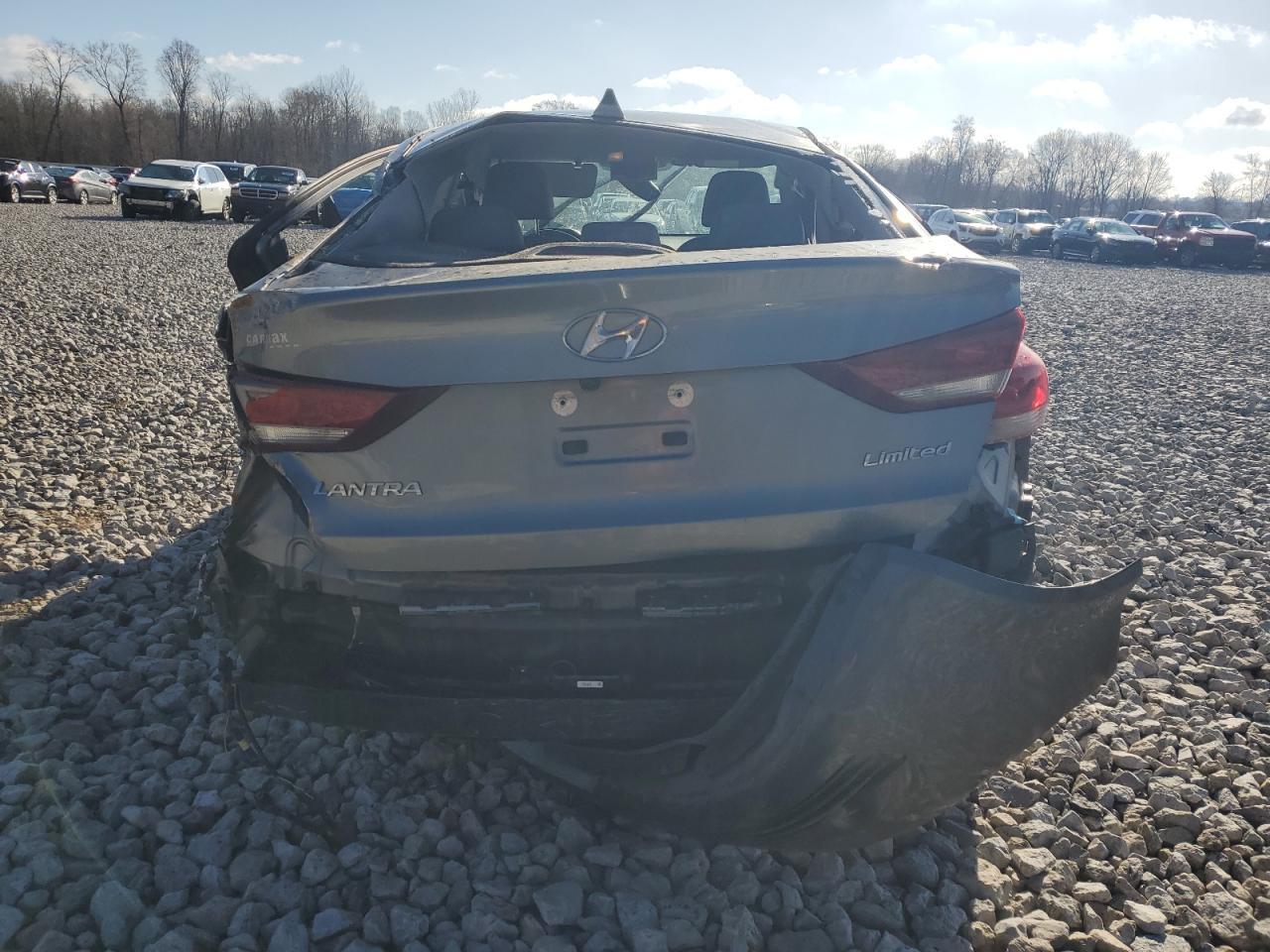 2018 HYUNDAI ELANTRA SE - Фото 6