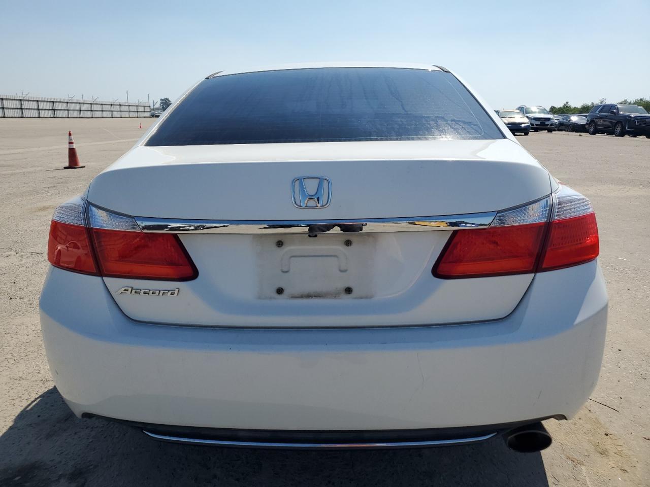 2014 HONDA ACCORD LX - Image 6