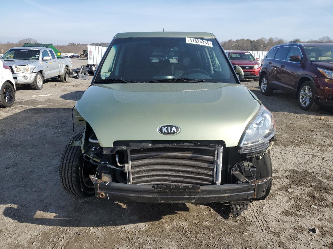 2013 KIA SOUL + - Image 5