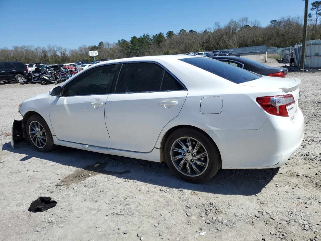 2013 TOYOTA CAMRY L - Фото 2