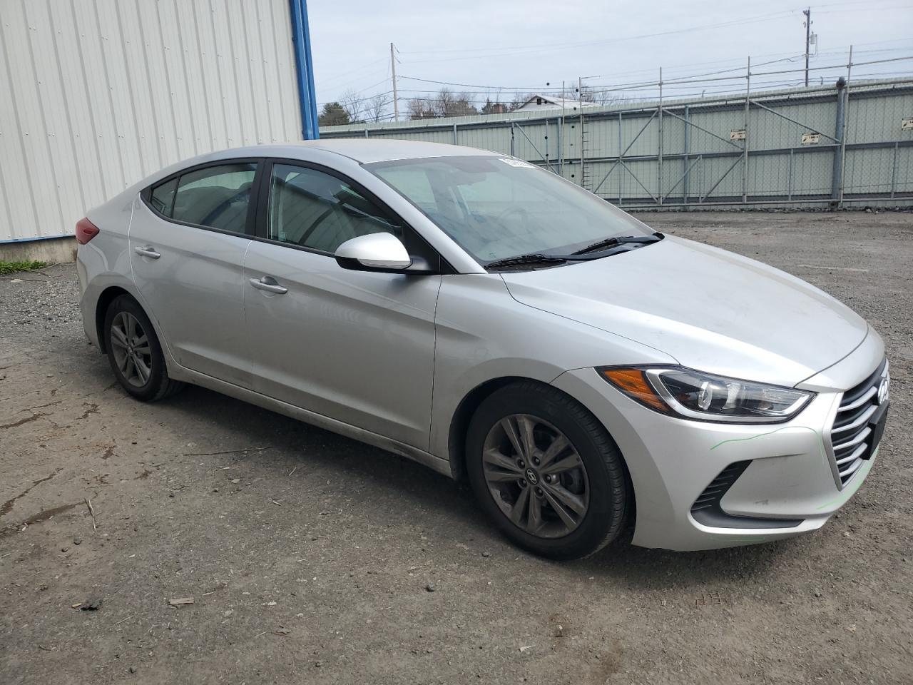 2018 HYUNDAI ELANTRA SE - Фото 4