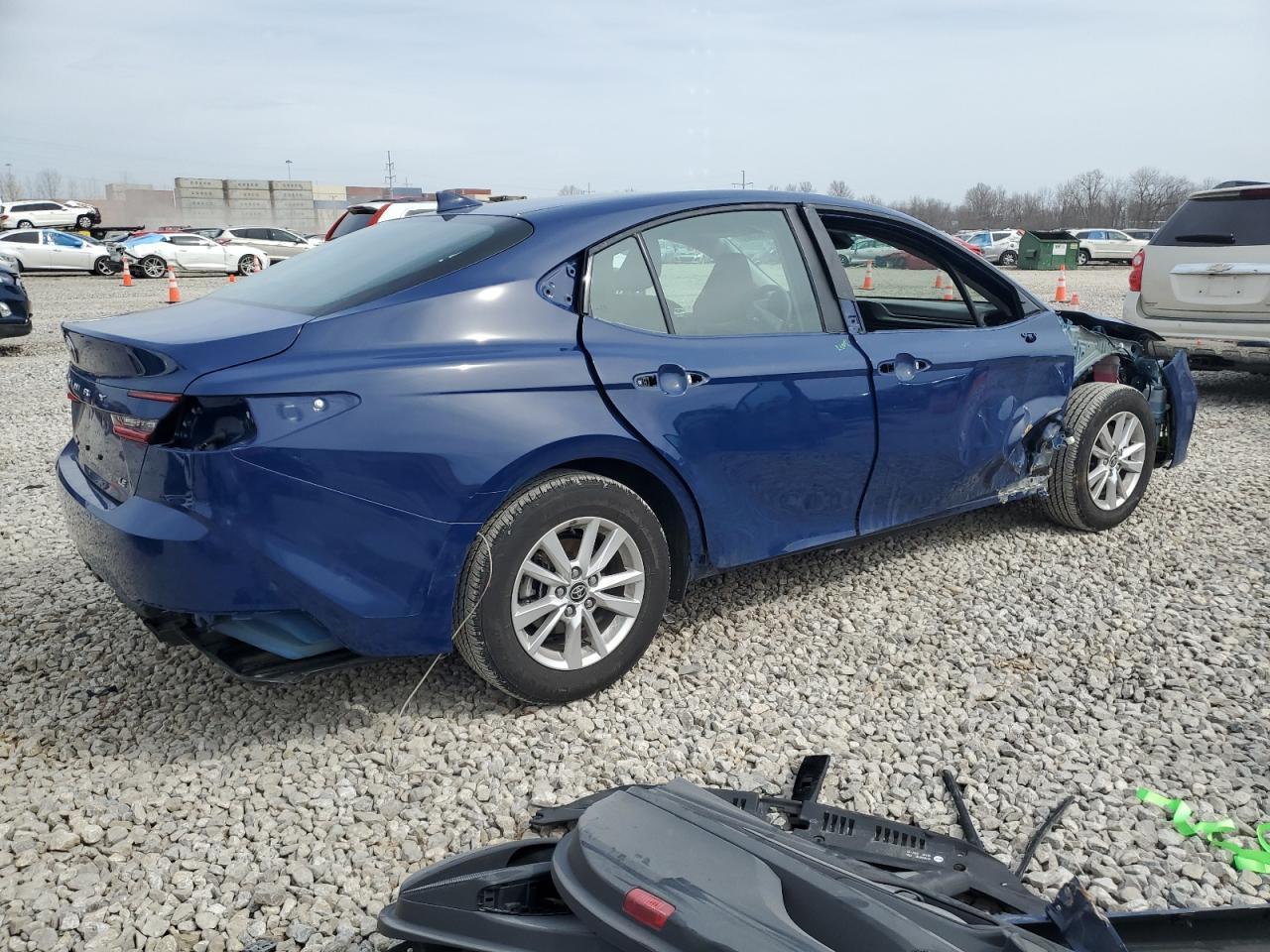 2025 TOYOTA CAMRY XSE - Фото 3