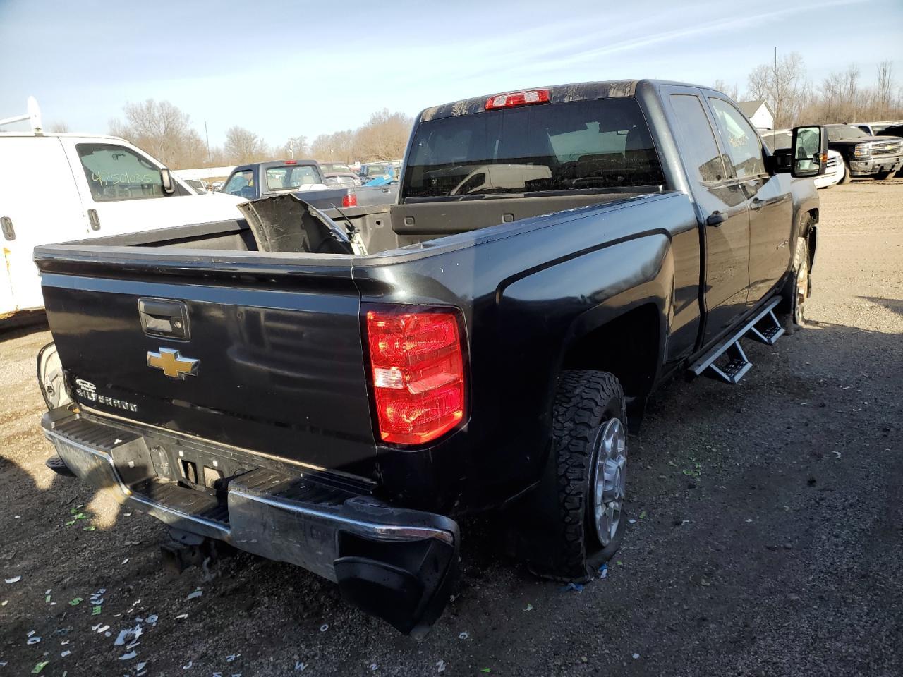 2019 CHEVROLET SILVERADO - Фото 3