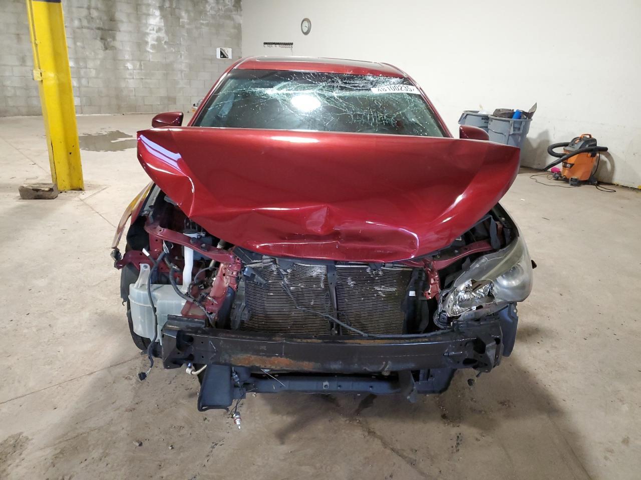2016 TOYOTA CAMRY LE - Фото 5