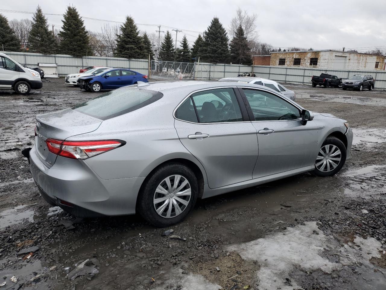 2020 TOYOTA CAMRY LE - Image 3