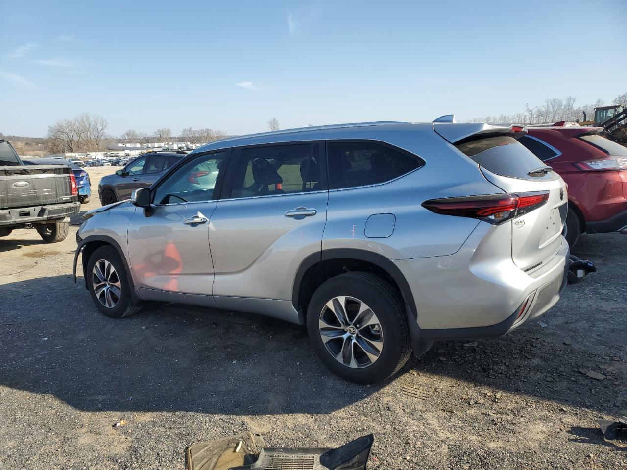 2024 TOYOTA HIGHLANDER - Фото 2