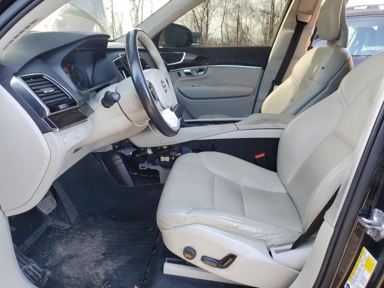 2016 VOLVO XC90 T6 - Фото 7