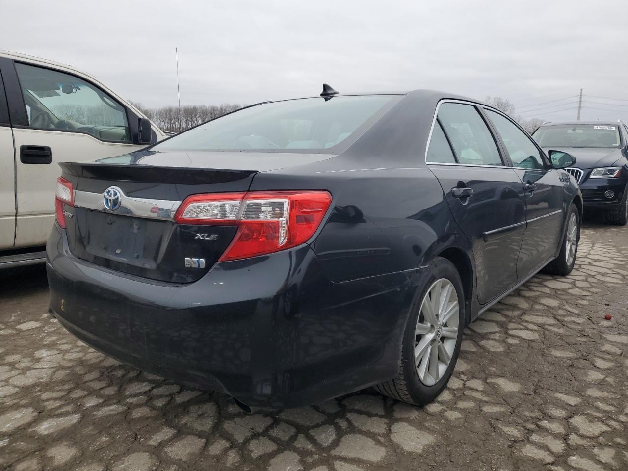 2012 TOYOTA CAMRY HYBR - Фото 3