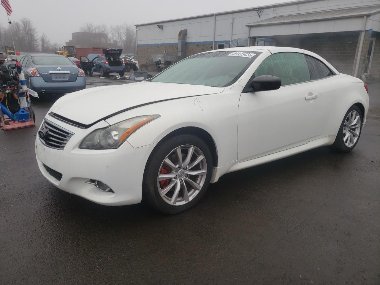 2011 INFINITI G37 BASE
