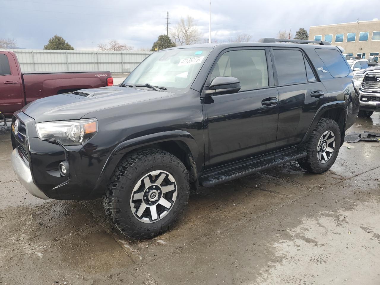 2022 TOYOTA 4RUNNER SR