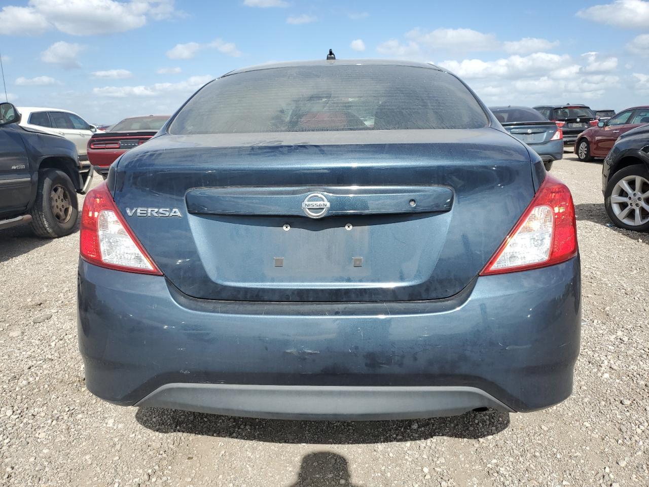 2016 NISSAN VERSA S - Фото 6