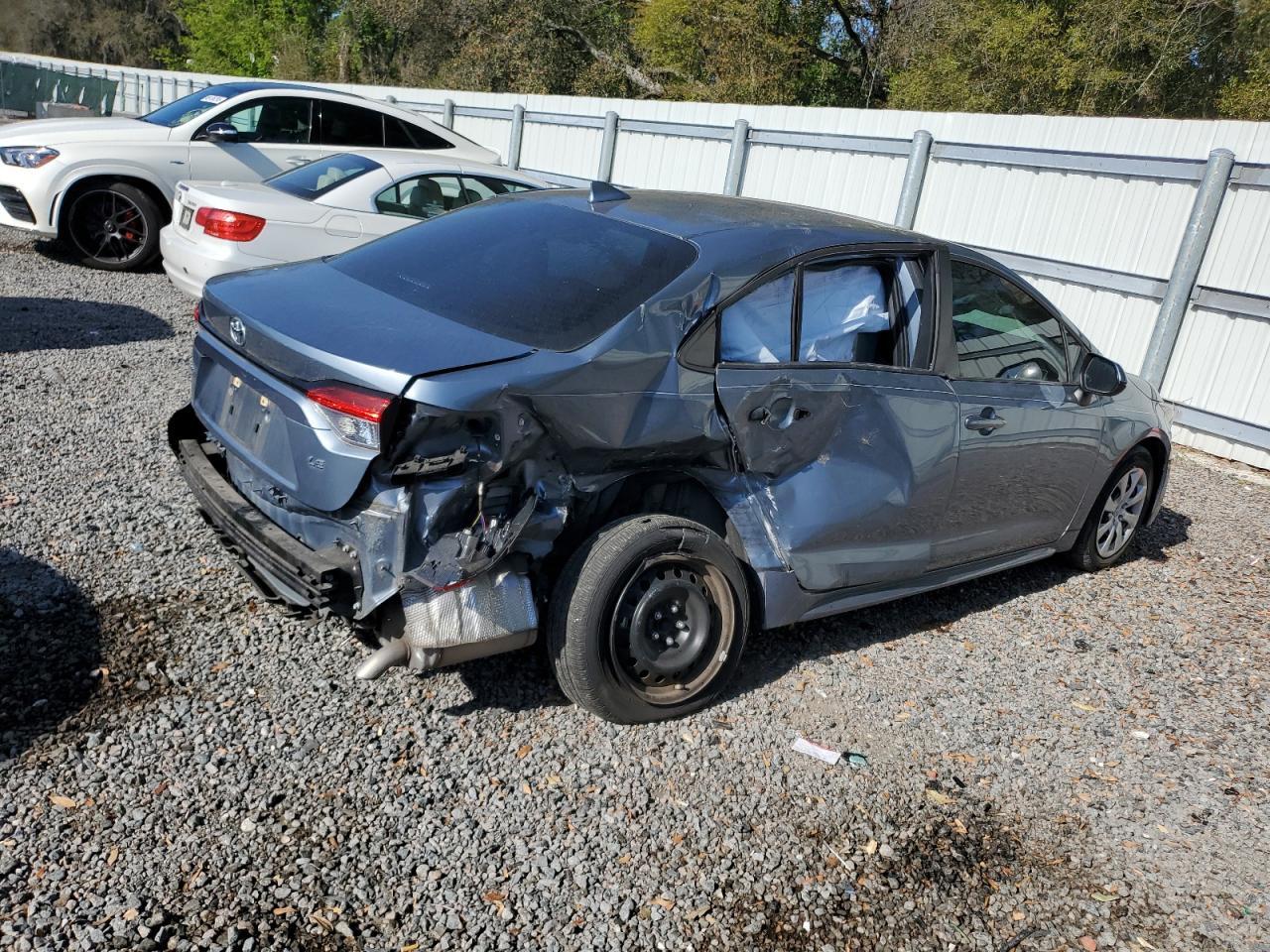2021 TOYOTA COROLLA LE - Image 3