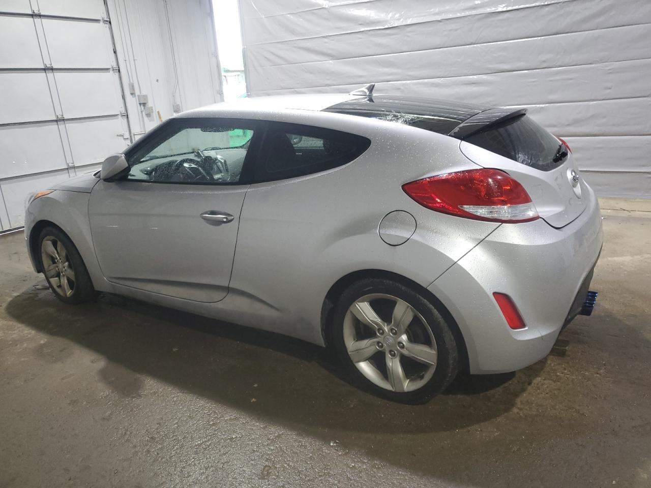 2013 HYUNDAI VELOSTER - Image 2