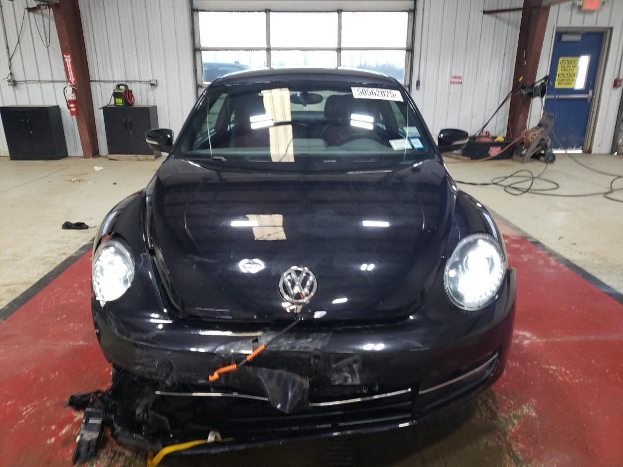 2012 VOLKSWAGEN BEETLE TUR - Фото 5
