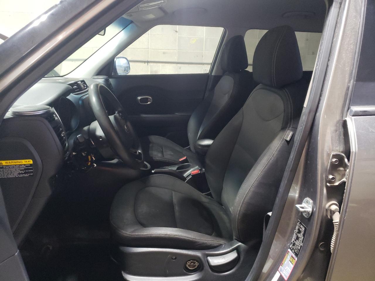 2017 KIA SOUL + - Image 7
