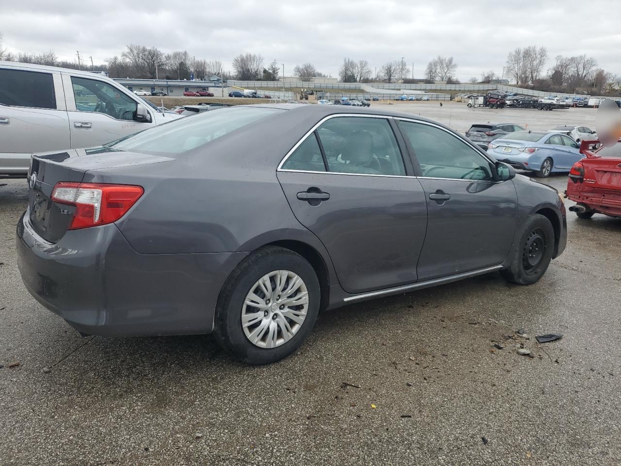 2014 TOYOTA CAMRY L - Image 3