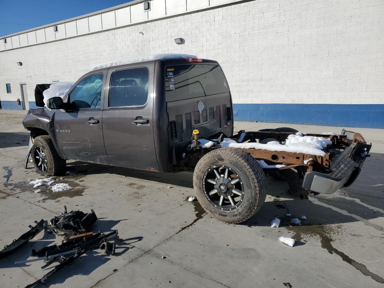 2011 GMC SIERRA K15 - Image 2