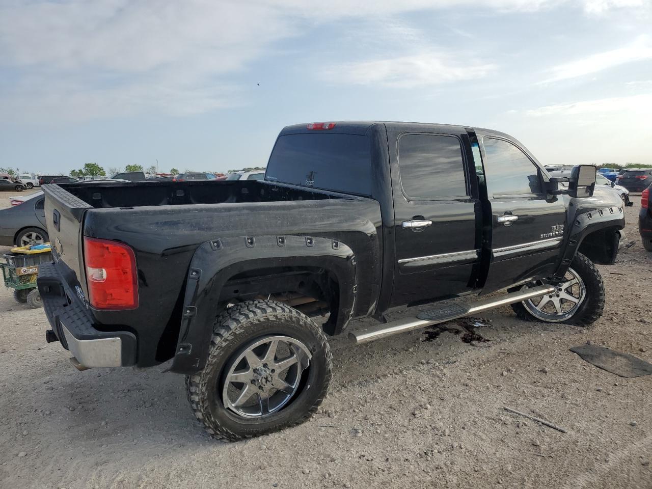 2012 CHEVROLET SILVERADO - Image 3