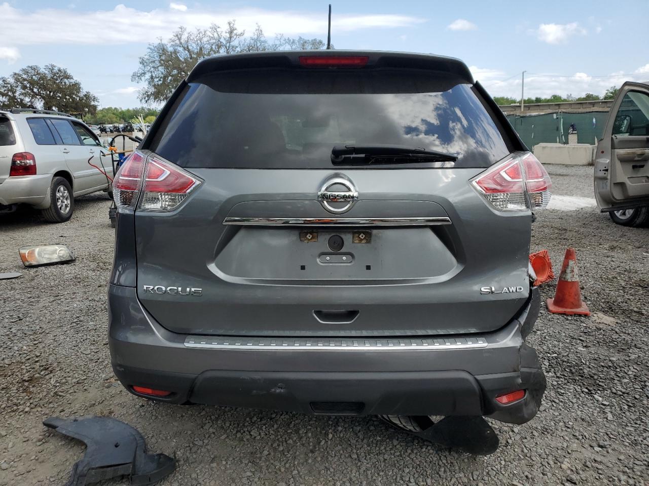 2015 NISSAN ROGUE S - Image 6