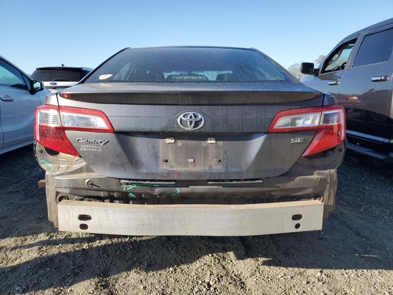 2014 TOYOTA CAMRY L - Image 6