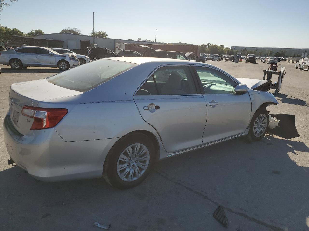 2014 TOYOTA CAMRY L - Image 3