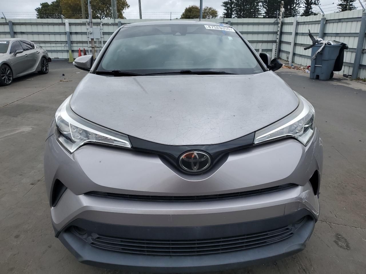 2018 TOYOTA C-HR XLE - Фото 5