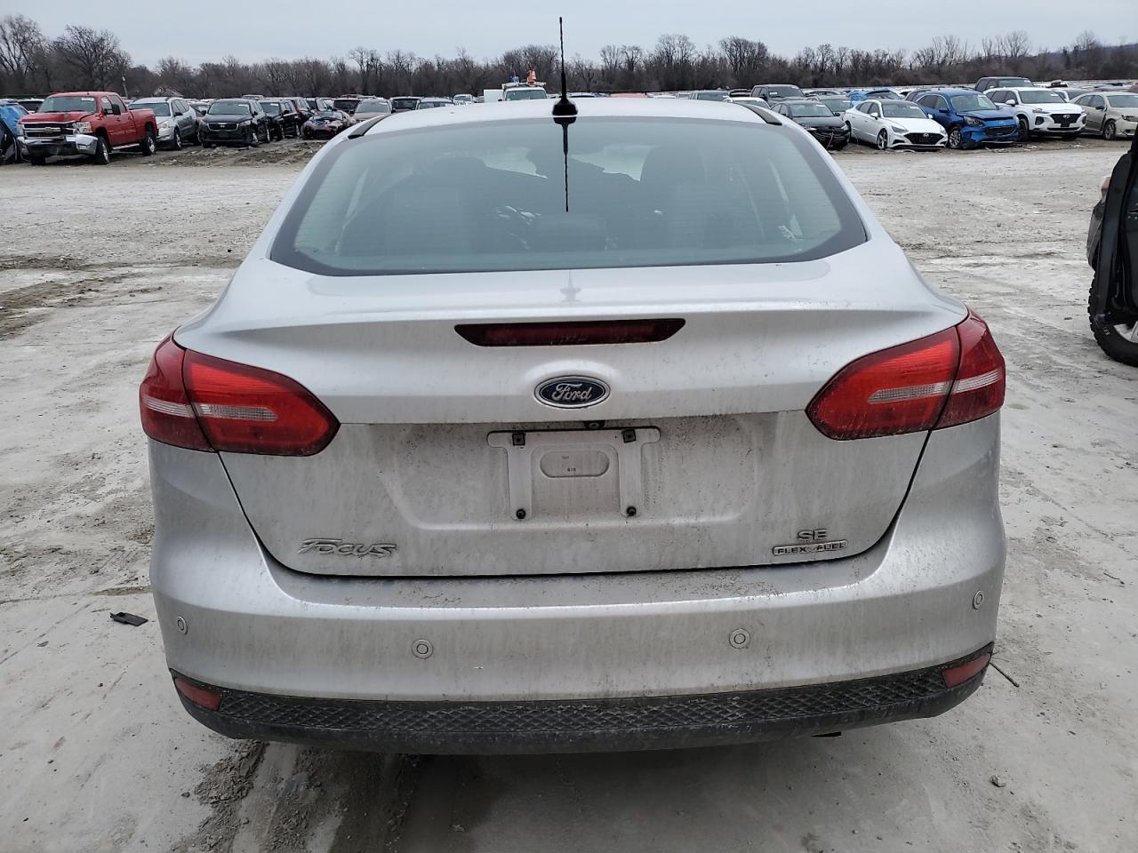 2016 FORD FOCUS SE - Фото 6
