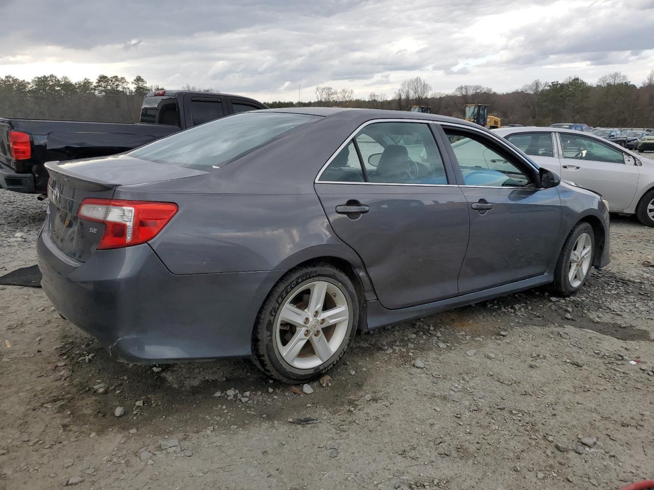 2014 TOYOTA CAMRY L - Image 3