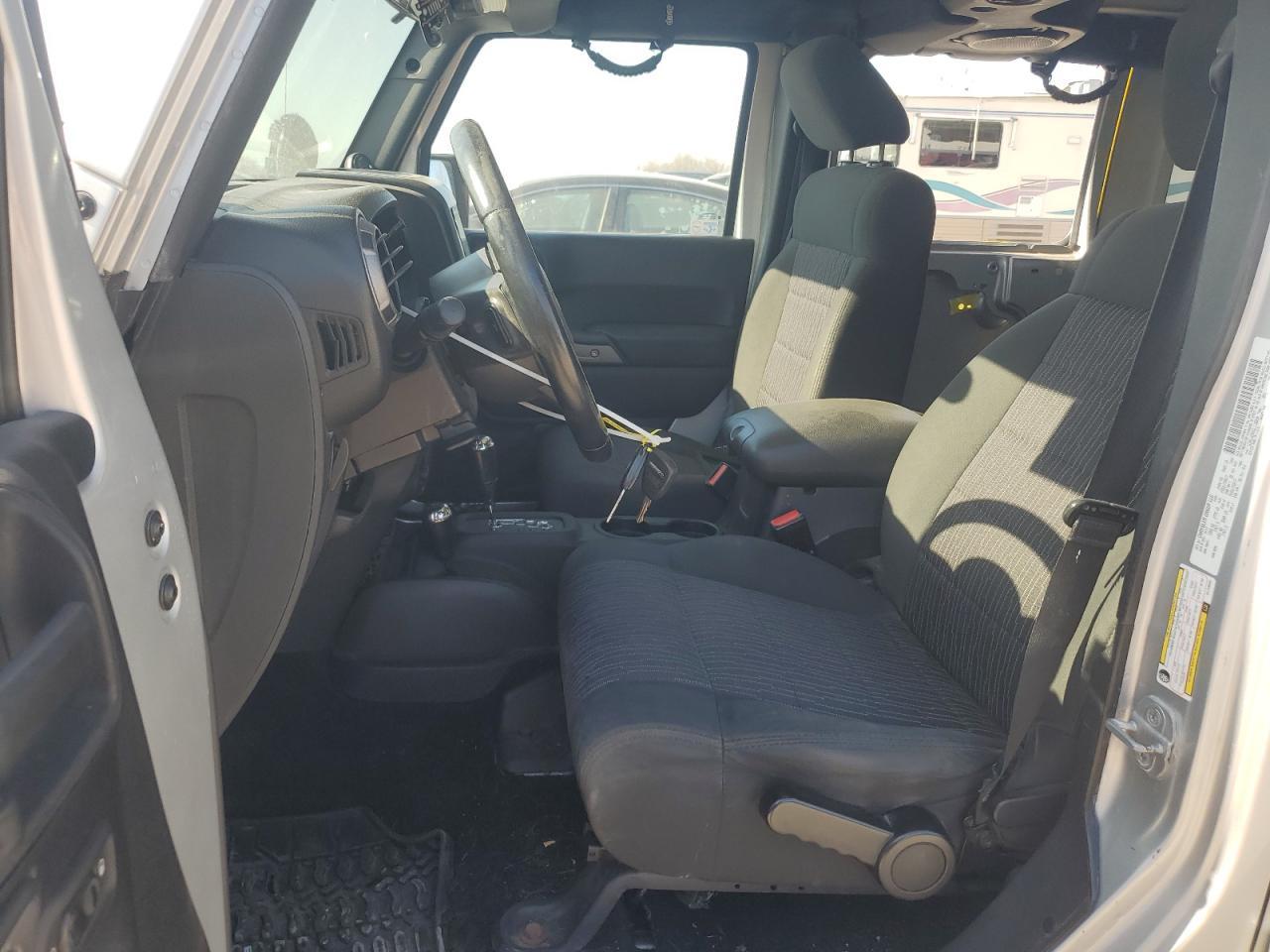 2012 JEEP WRANGLER U - Image 7