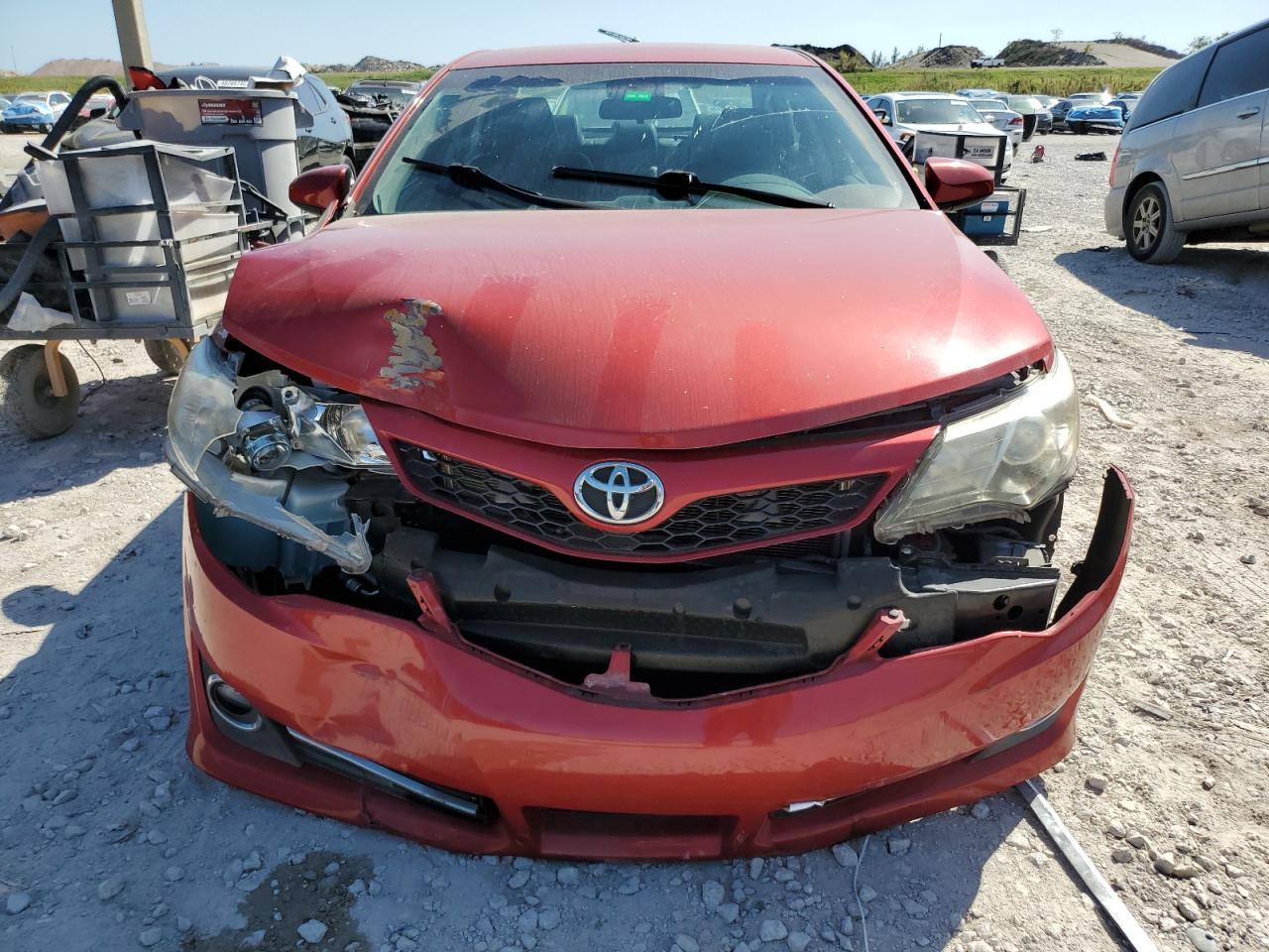 2014 TOYOTA CAMRY L - Фото 5